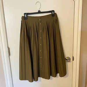 Lefties Green Midi Skirt Button down Size L Elastic band